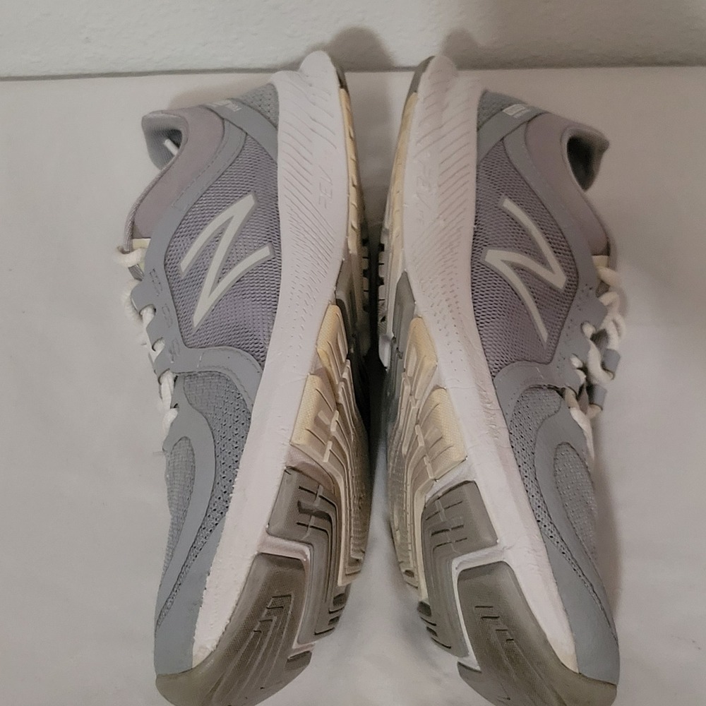 New Balance FuelCore Transform Grey White Womens Size 7 Training Shoes WX77SW2 - Picture 12 of 16